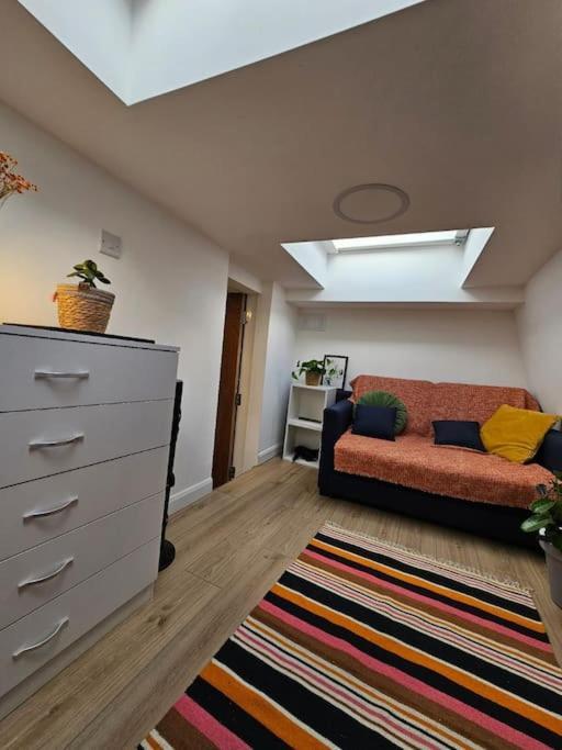 West Kensington Bright Flat Διαμέρισμα Λονδίνο Εξωτερικό φωτογραφία
